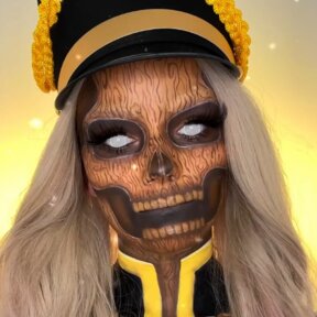 White Mesh | @sammyjosartistry