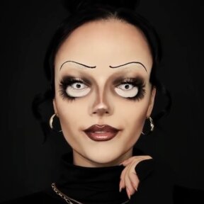 White Halloween (Tim Burton) | @sammyjosartistry