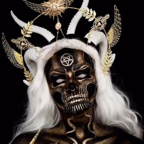 White Mesh | @sammyjosartistry