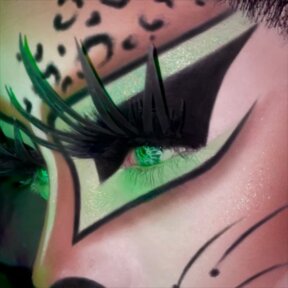 Lentes de contacto UV verdes para cosplay | @callicoquette