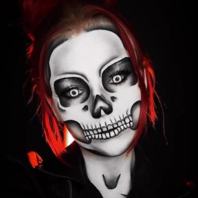 White Luna Eclipse | @sammyjosartistry