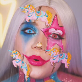 Blue Shiva & Pink UV | @maggiexmonteiro